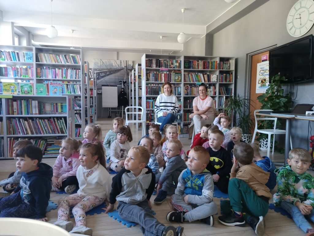 Spotkanie w Bibliotece Gminnego Centrum Kultury w Polance Wielkiej - gr. IV